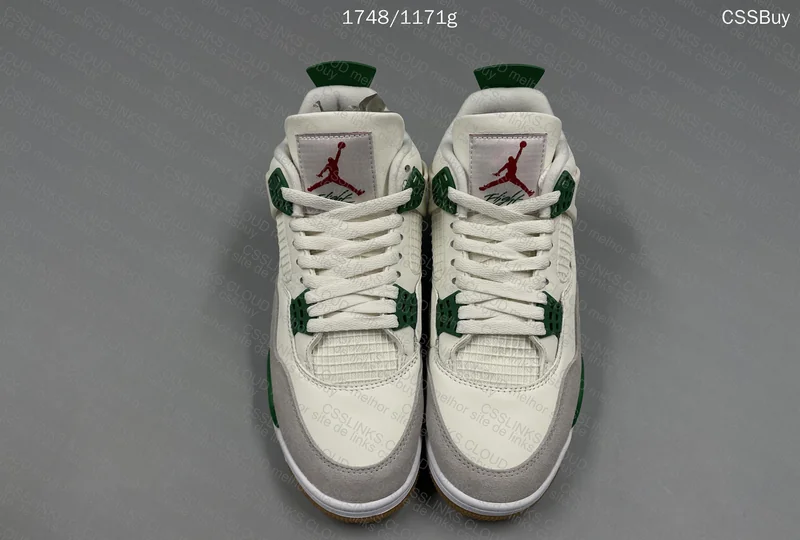 AJ4 Pine Green