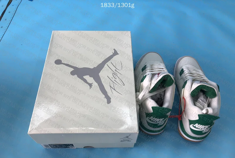 AJ4 PINE GREEN