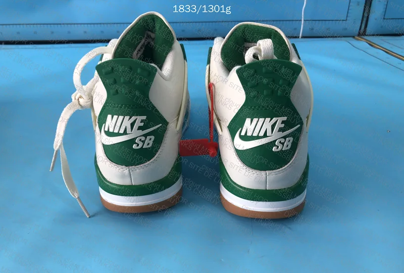 AJ4 PINE GREEN 2