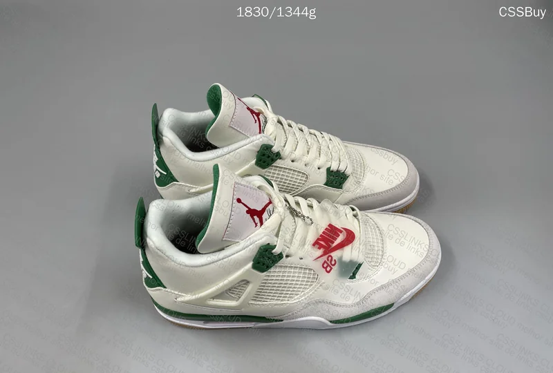 AJ4 Pine Green GX Batch (Batch random) DEVOLVI