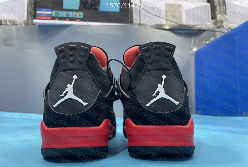 AJ4 Red Thunder 3