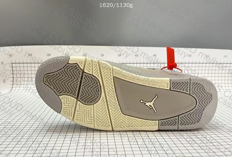 AJ4 Retro Frozen KZ/KX OVO Sneaker 2