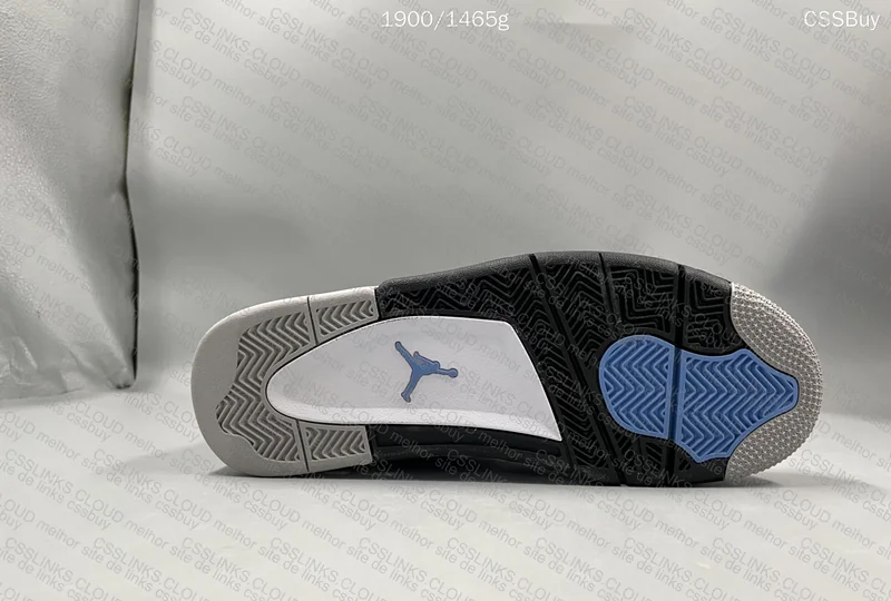 AJ4 Retro University Blue 4