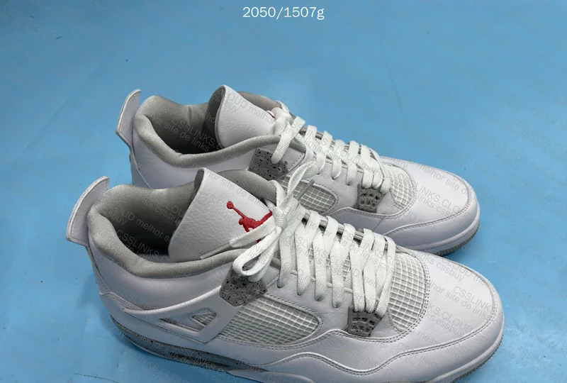 AJ4 White oreo