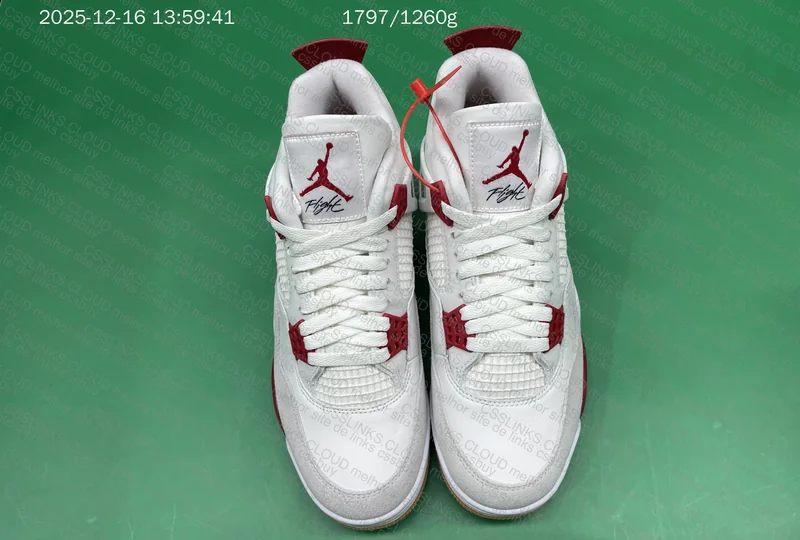 AJ4 WHITE/RED SB