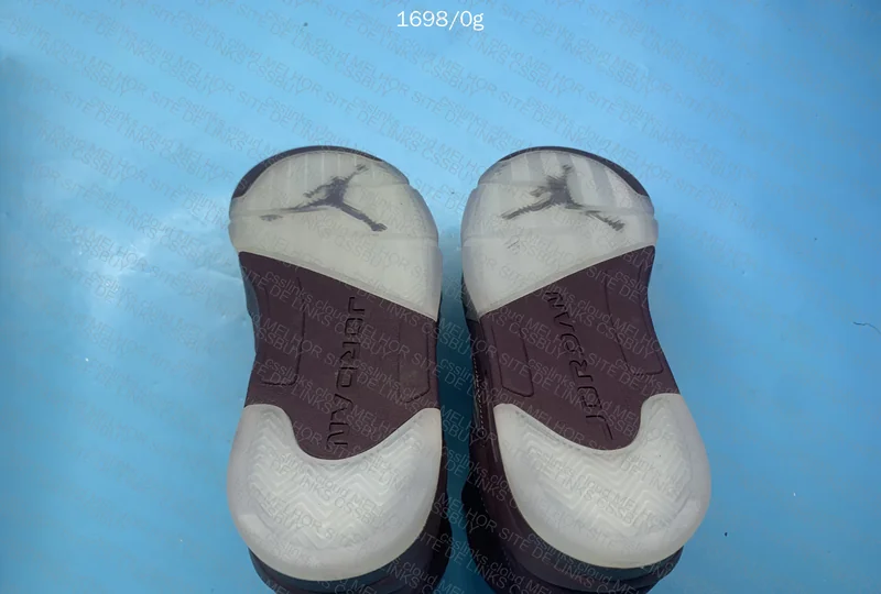 AJ5 Retro SE 2023 Burgundy GL? 8