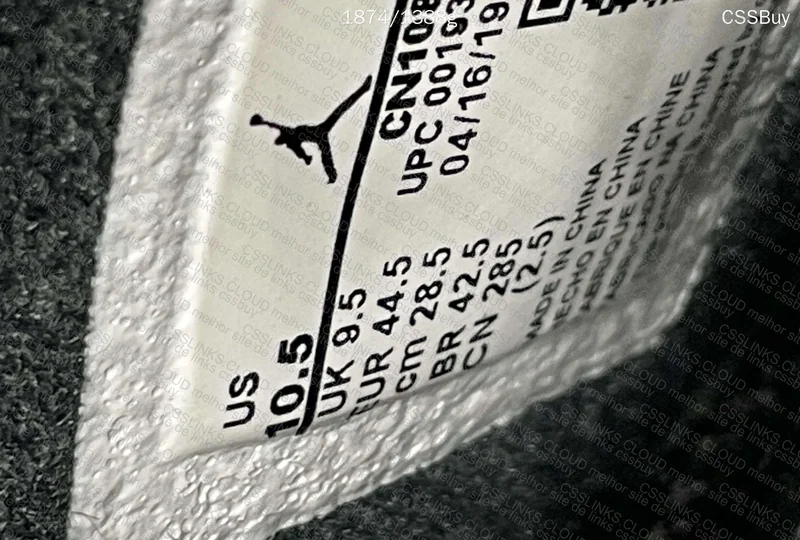 AJ6 TRAVIS SCOTT 11