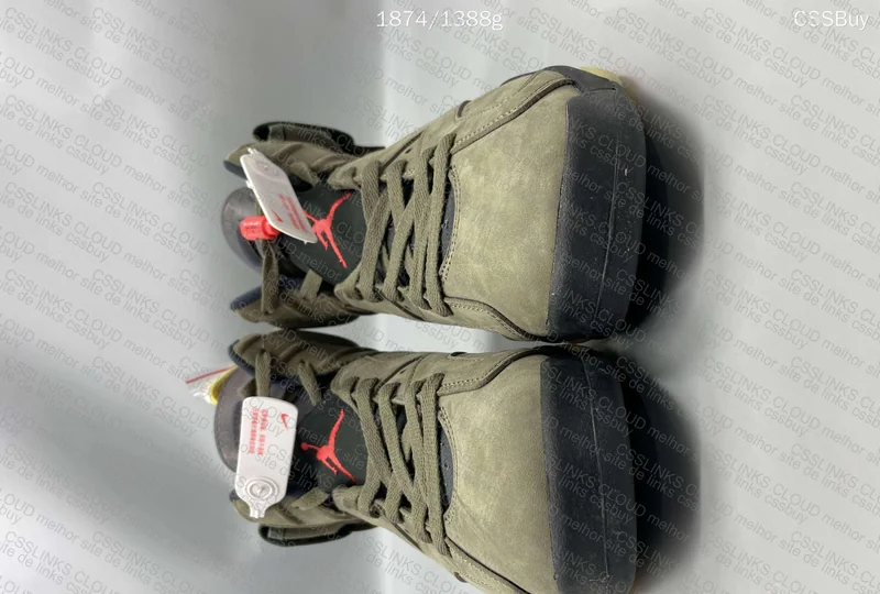 AJ6 TRAVIS SCOTT 2