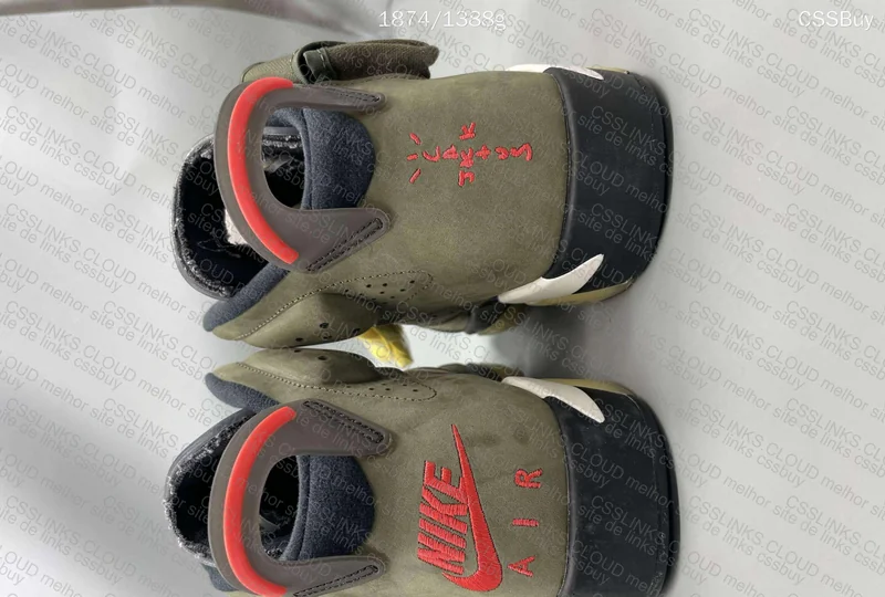 AJ6 TRAVIS SCOTT 7