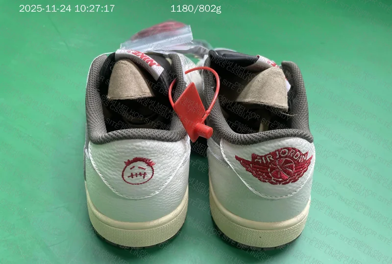 AJI TRAVIS SCOTT MOCHA 4