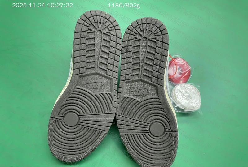 AJI TRAVIS SCOTT MOCHA 7
