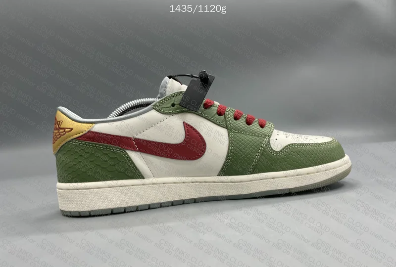 (Help) Air Jordan 1 Low Retro 'Year of the Dragon' 3