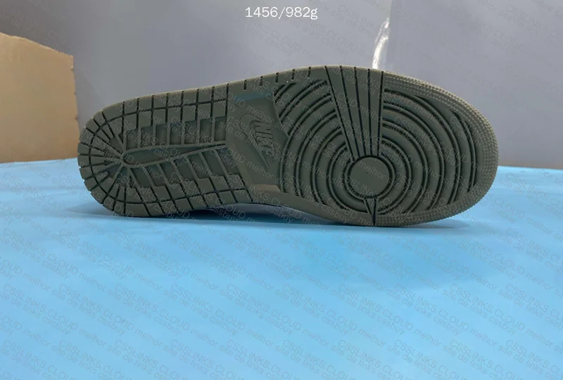 Help. Was Supposed to be AJ 4 RM. Which Batch? 6