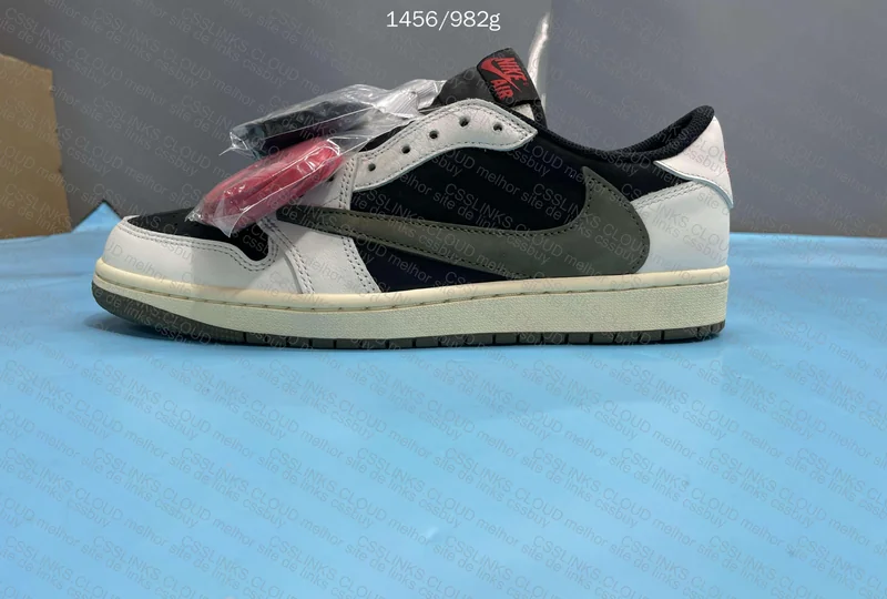 Help. Was Supposed to be AJ 4 RM. Which Batch? 9