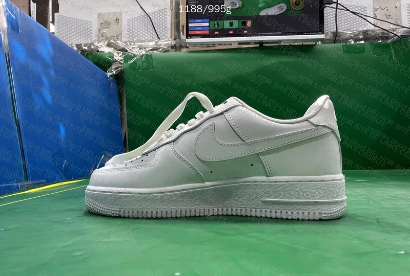 (Help) Air Force 1 for Dona Encrenca 4