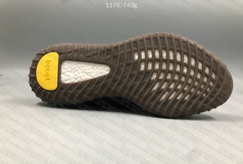 Ajuda Yeezy 350 2