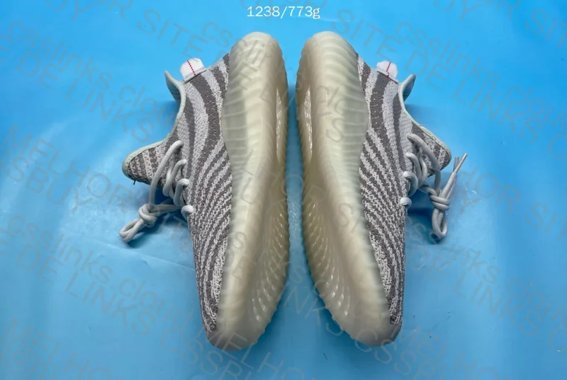 (AJUDA) Yeezy Blue Tint 7