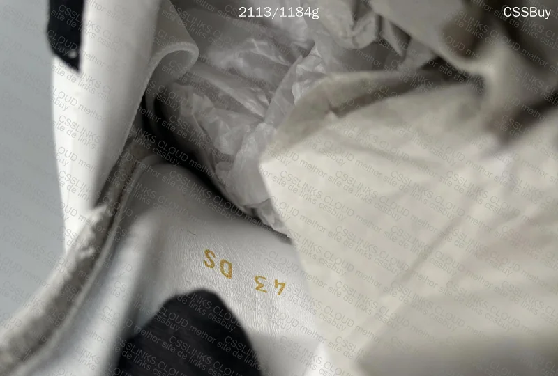 Alexander McQueen 6