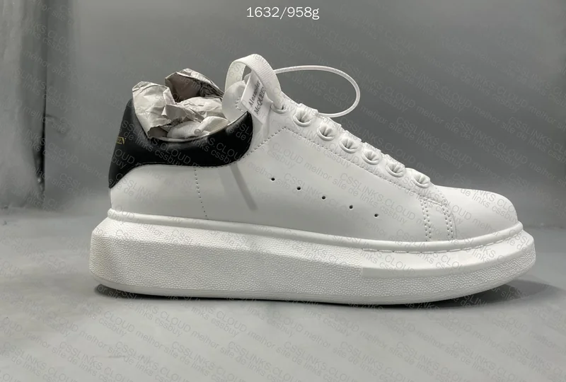 Alexander McQueen 4