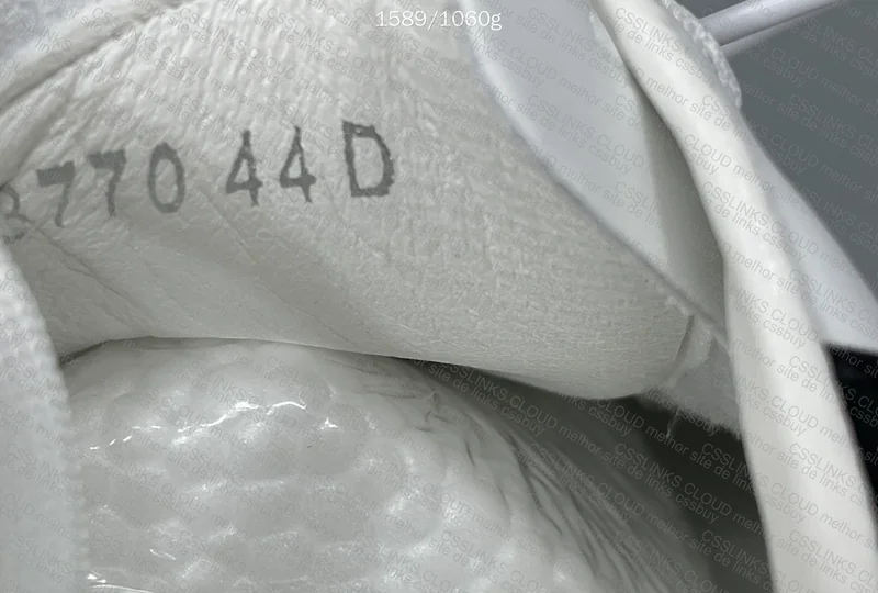 Alexander McQueen 3