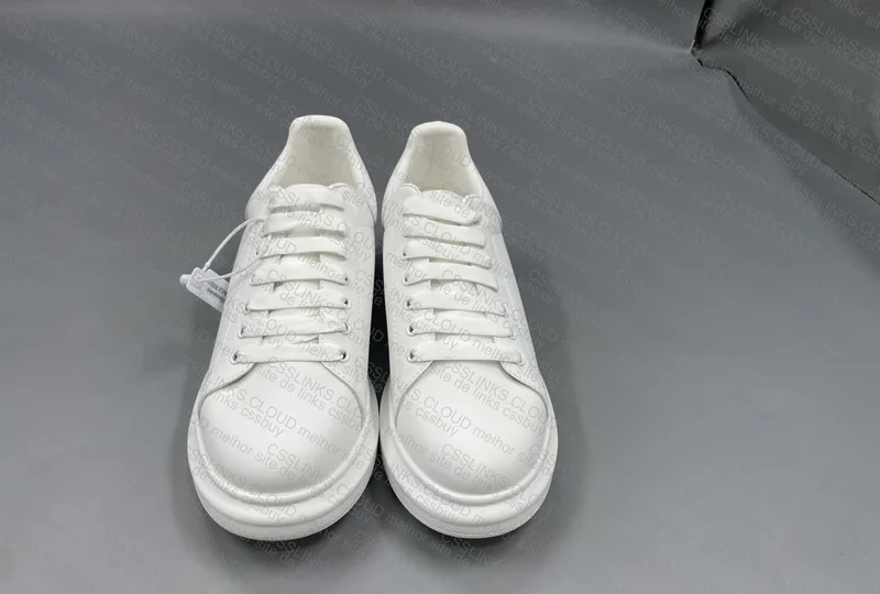 ALEXANDER MCQUEEN