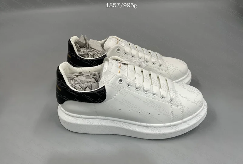 alexander Mcqueen. 2