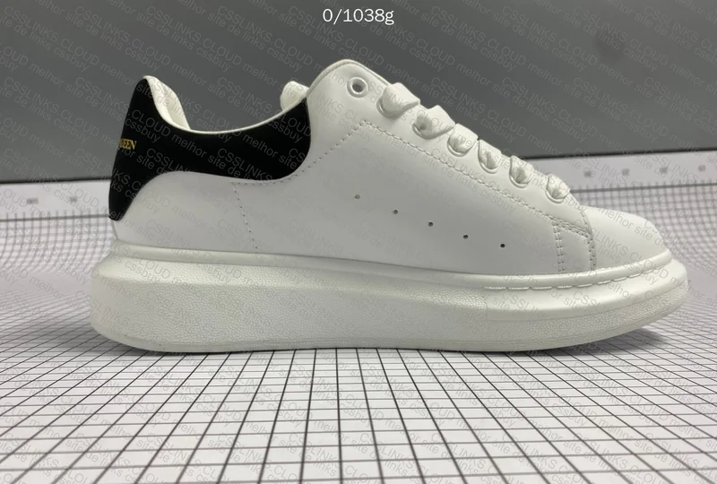 Alexander McQueen 3