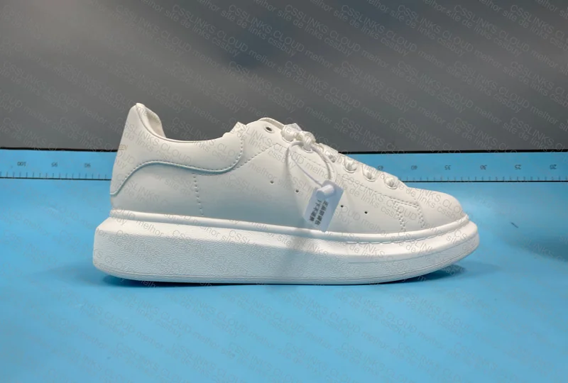 Alexander McQueen 6