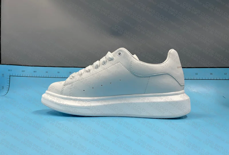 Alexander McQueen 7