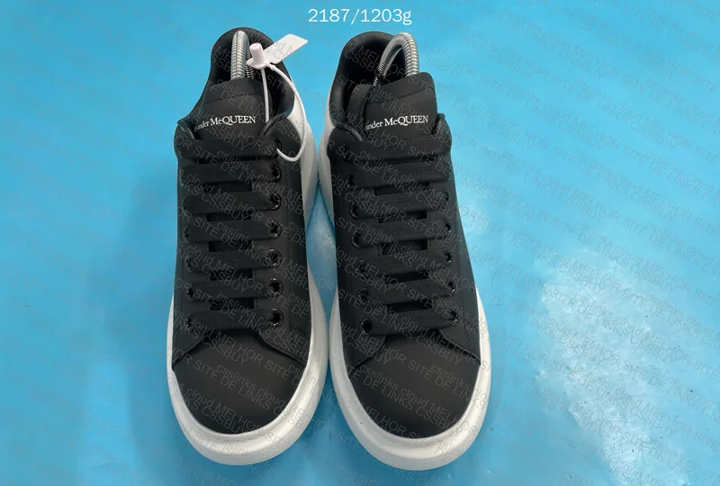 Alexander McQueen 2