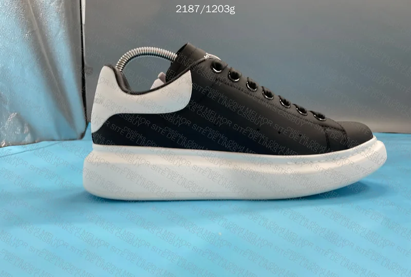 Alexander McQueen 5