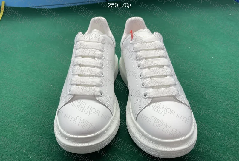 Alexander McQueen 5