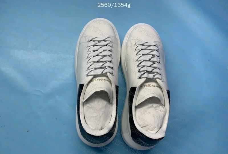 Alexsander Mcqueen 4