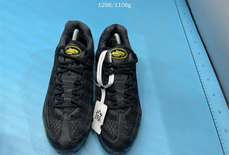 AM95 “Black Honey” Corteiz