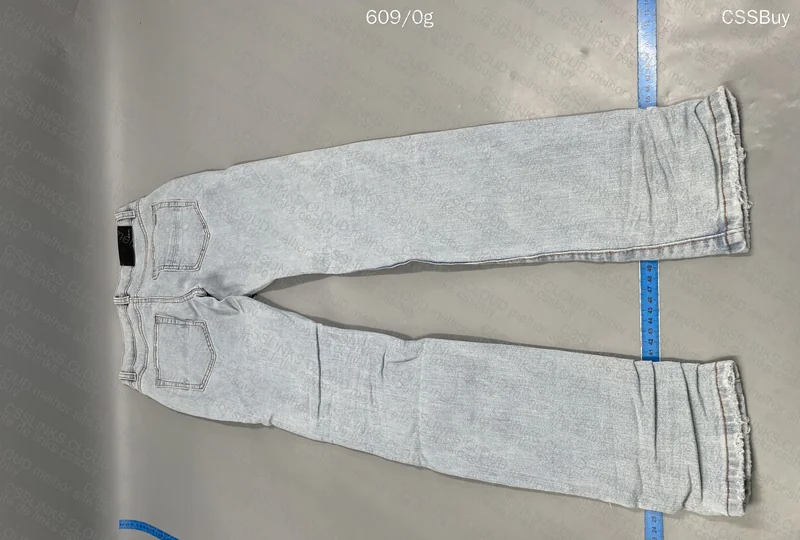 Amiri Jeans 4