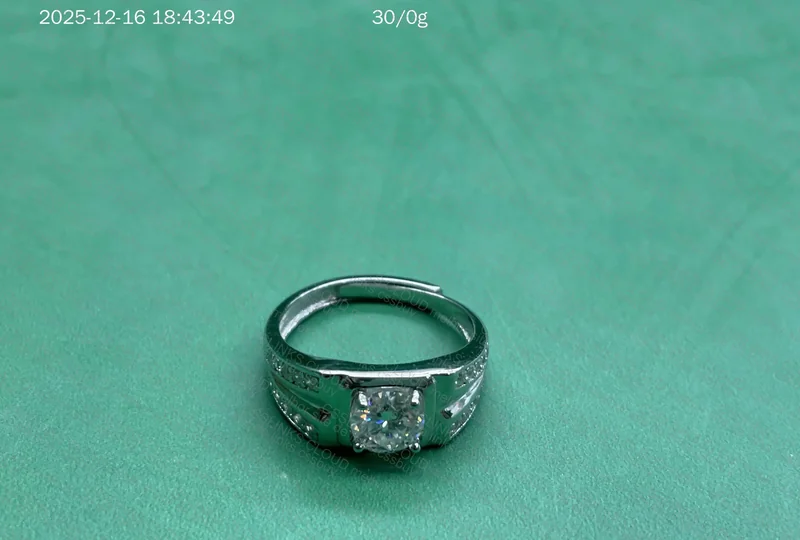 S925 Silver Ring with Moissanite Stone 2