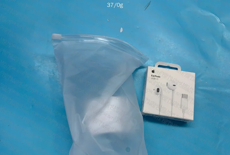 Apple EarPods type-C