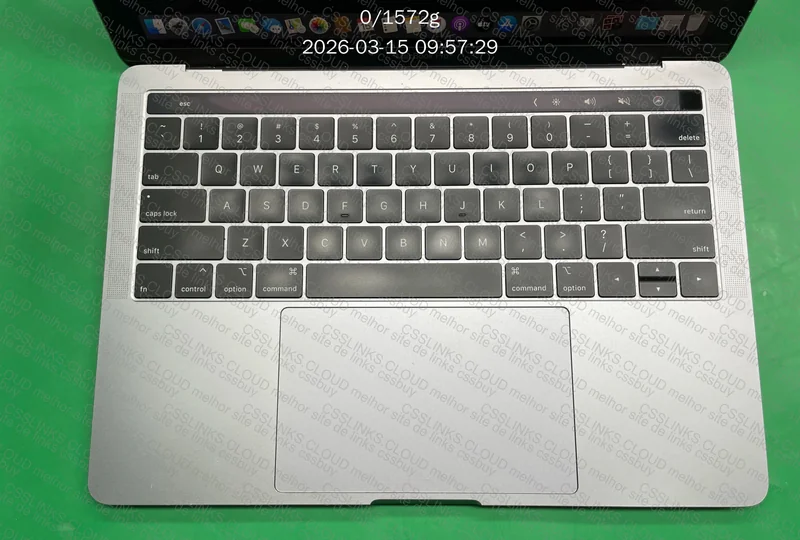 Apple-Macbook Pro 2018 4