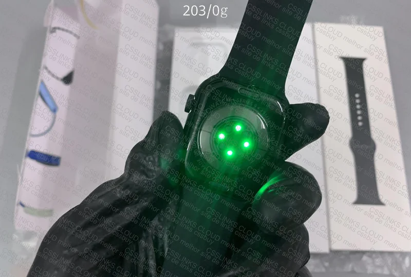 Apple Watch Series 9 (45mm) 6