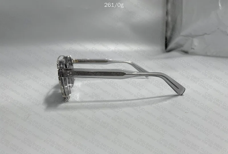 Degree Frame with Clip On 3