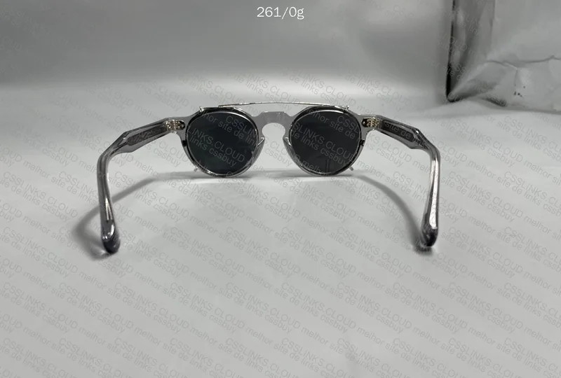 Degree Frame with Clip On 4