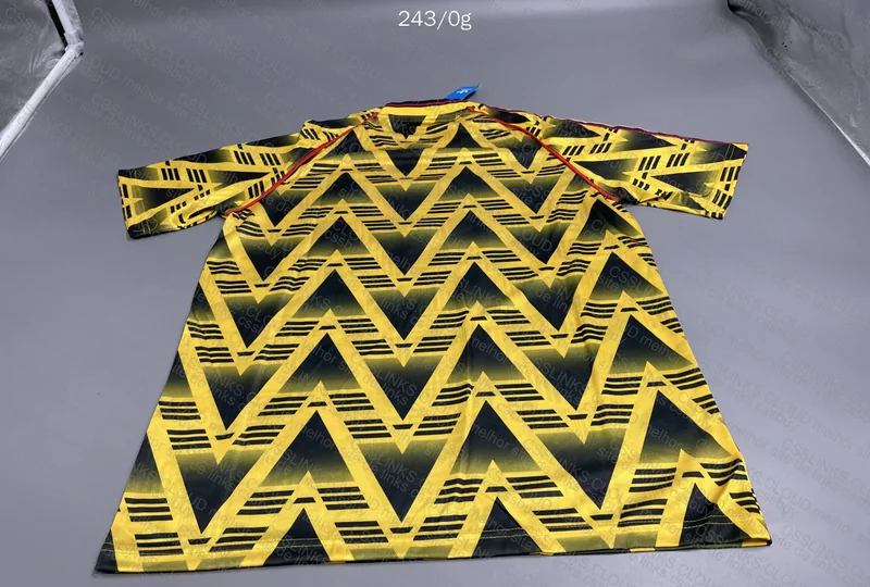 Arsenal Bruised Banana (Random) 4