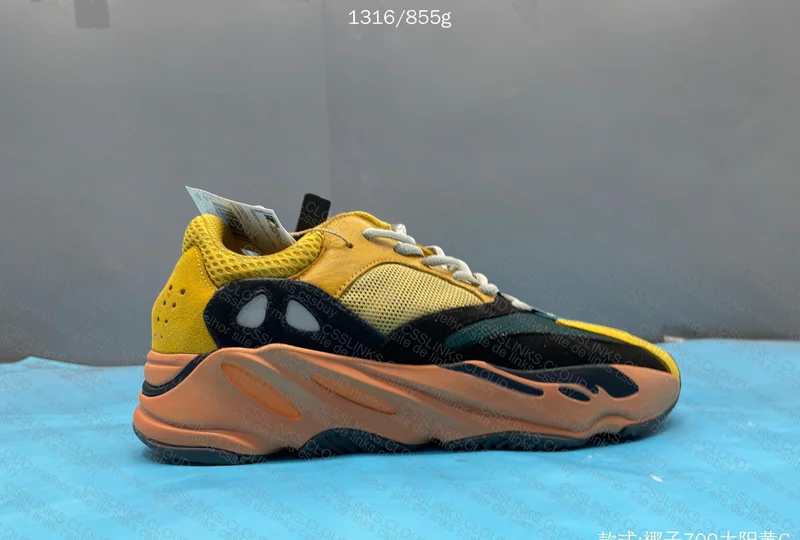 As cores tao certas? Yeezy 700 5