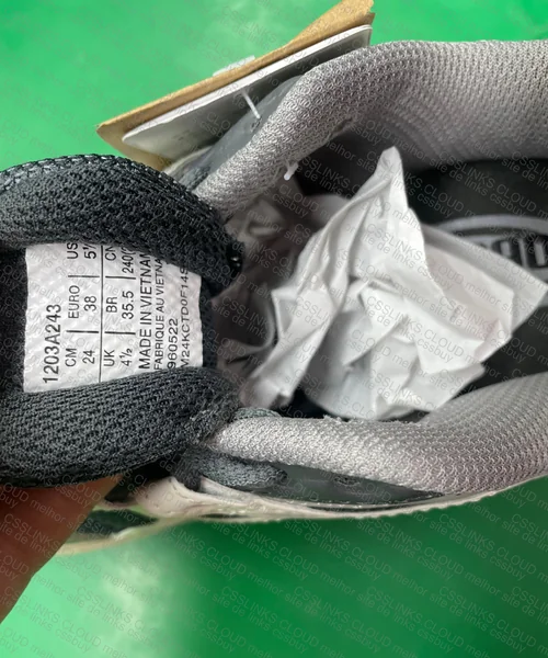 Asics 1090 SALE 9