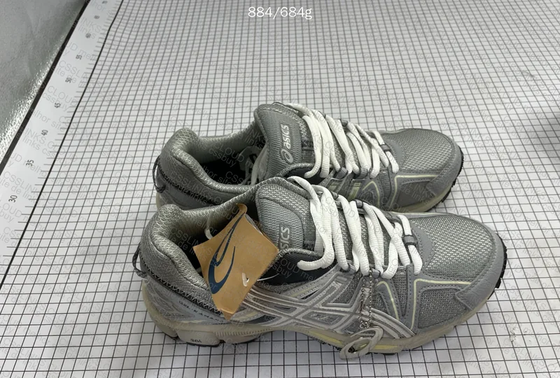 asics blind box