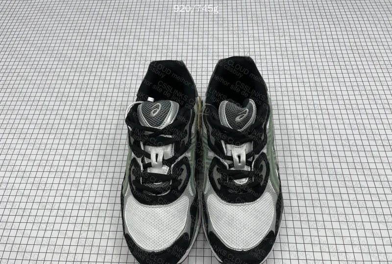 Asics blind box 3