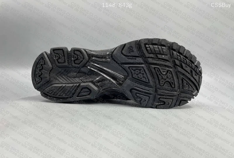 ASICS Gel Kayano 14 6