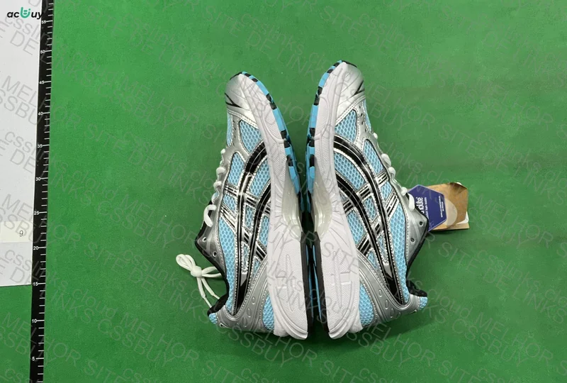 Asics Gel-Kayano 14 3