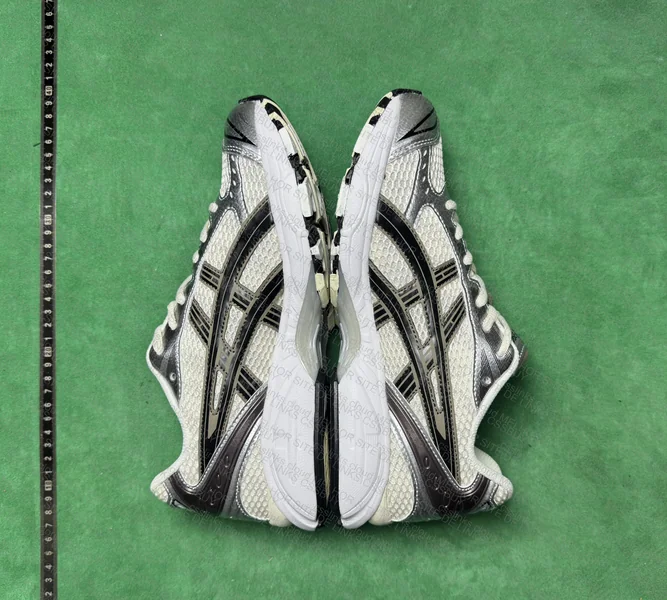Asics Gel-Kayano 14 2