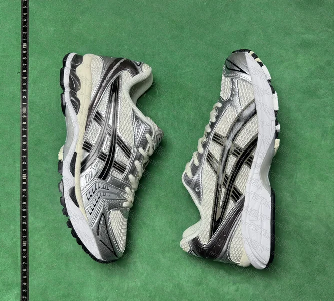 Asics Gel-Kayano 14 4